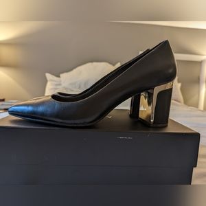 DKNY Pointy Toe, Chunky Heel pumps